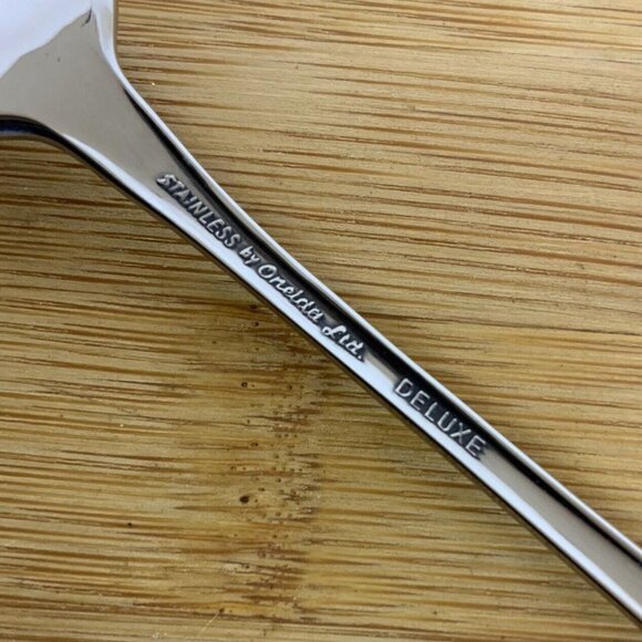 Oneida Strathmore Seafood Cocktail Forks Set of 5 Stainless Steel Flatware - Picture 6 of 6